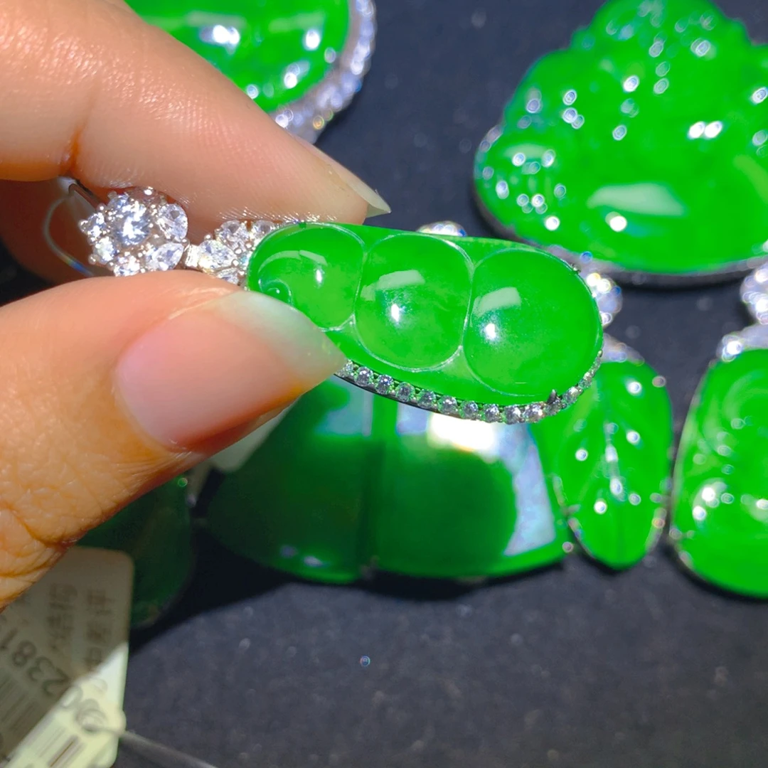 翡翠银S925镶嵌颈饰