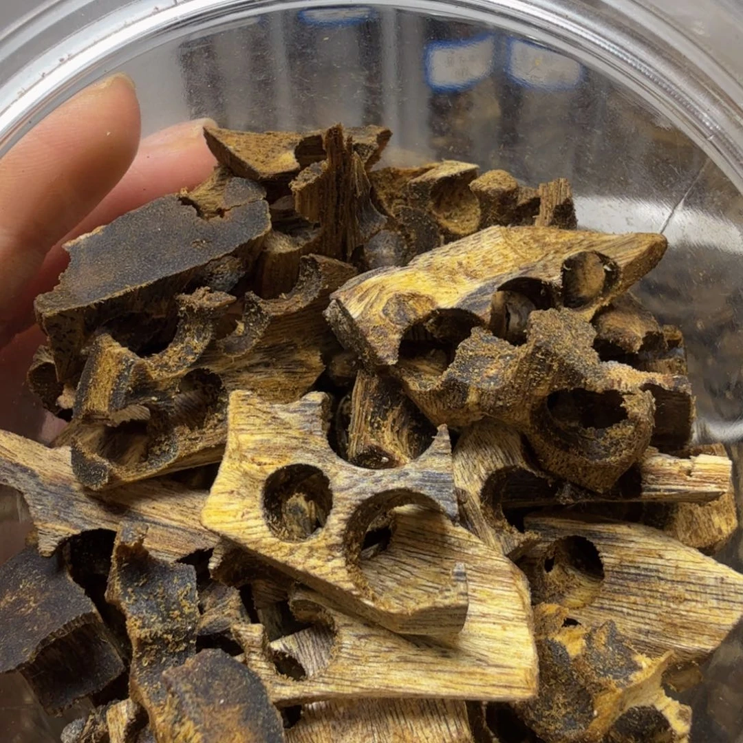 沉香碎屑沉香钻孔料