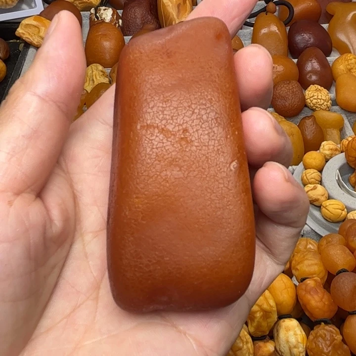 琥珀未镶嵌裸石天然蜜蜡吊坠