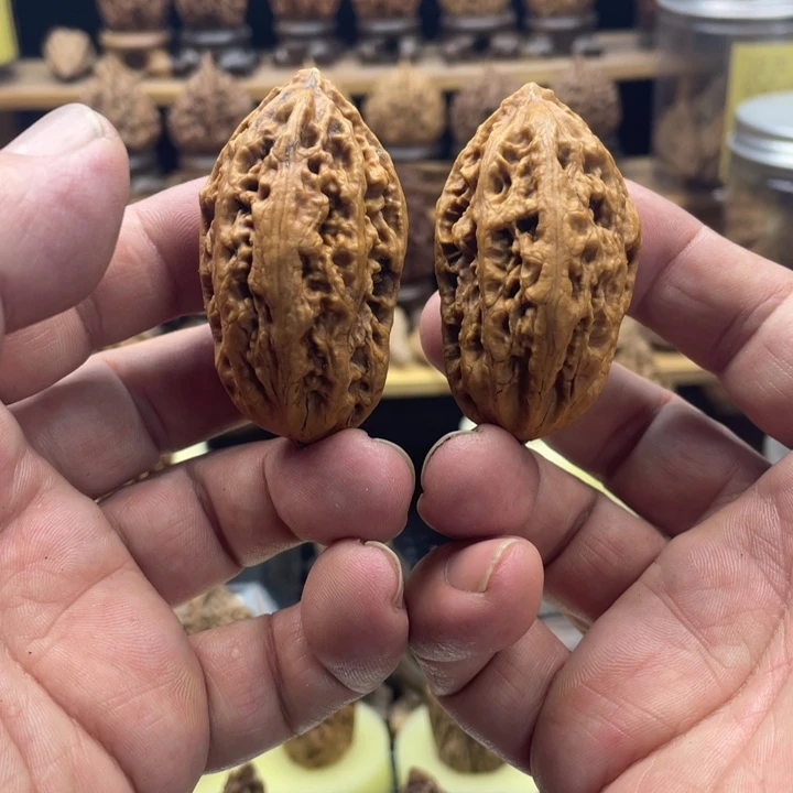 吊坠文玩核桃东北核桃43
