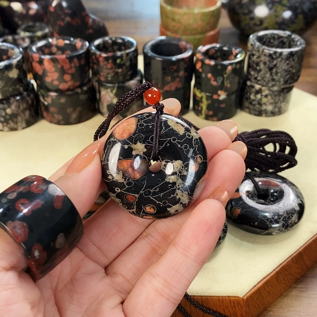 奢上奢精品梅花玉