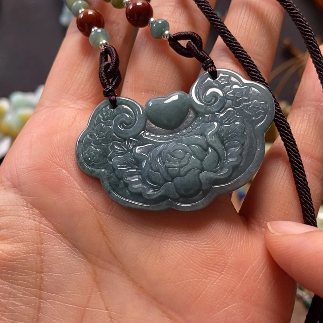 翡翠未镶嵌颈饰复古国风