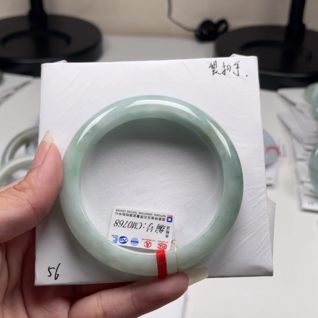 【闪购商品】未镶嵌手镯翡翠