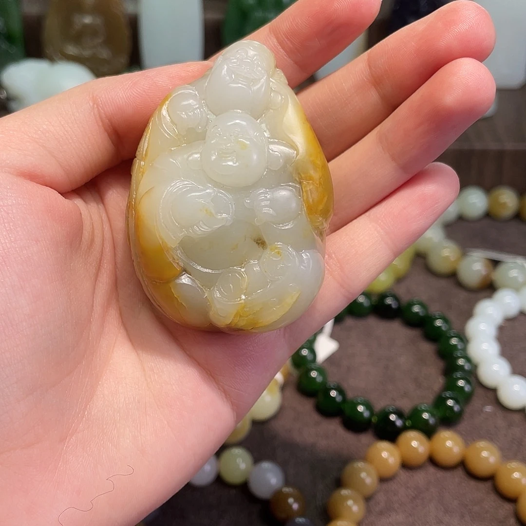 和田玉（糖玉）未镶嵌颈饰