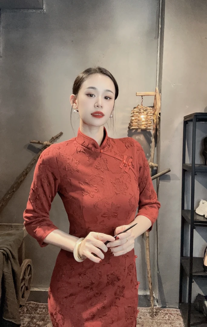 （福利不退不换）妍妍家新中式砖红色修身旗袍