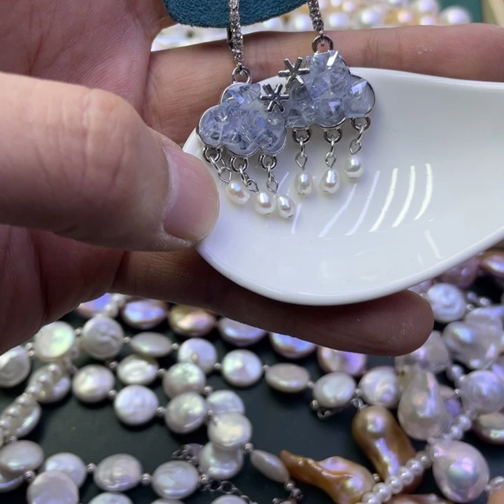 淡水珍珠耳饰合金?**?