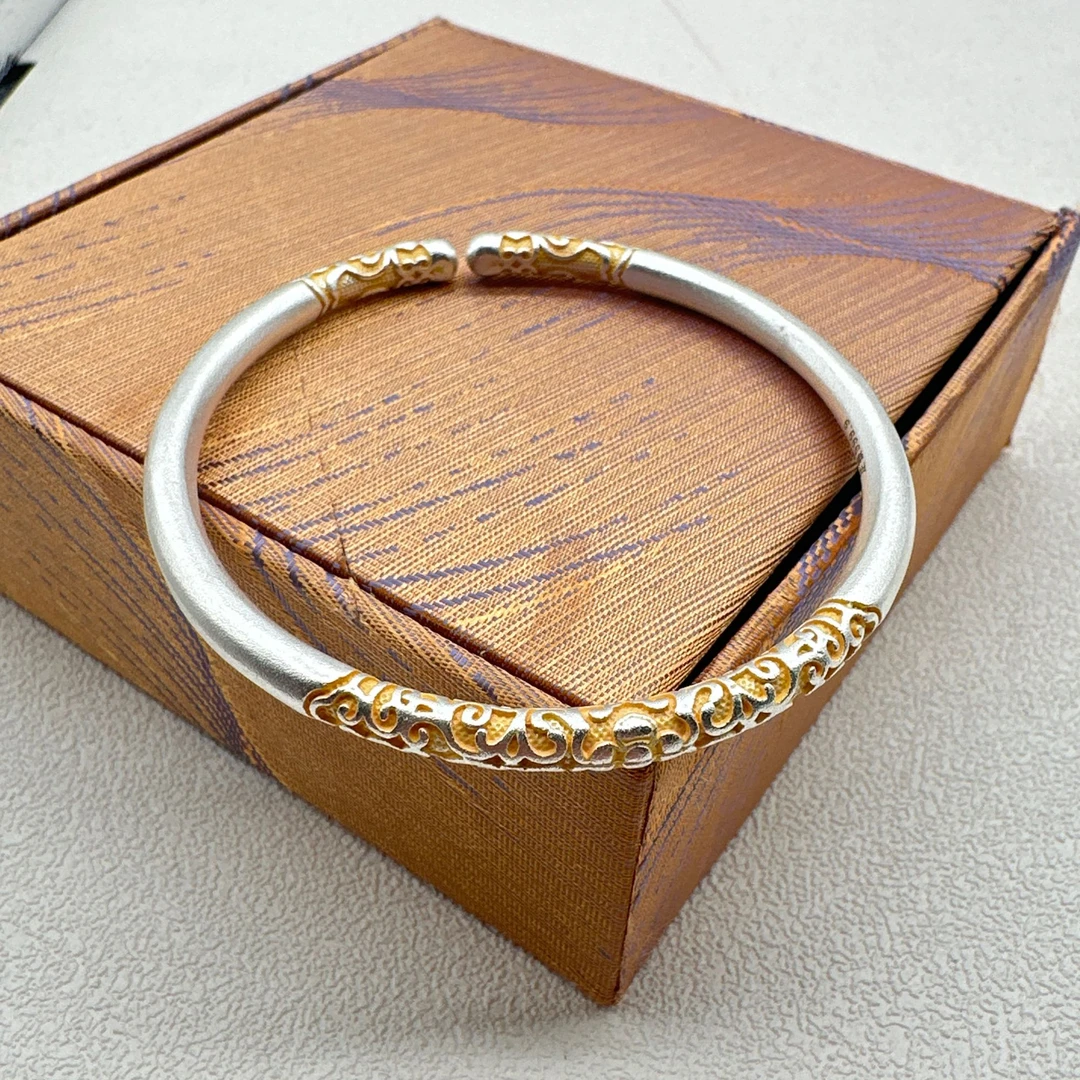 足银手镯 足银999.9手镯 开口描金卷草纹复古手工精美银镯子