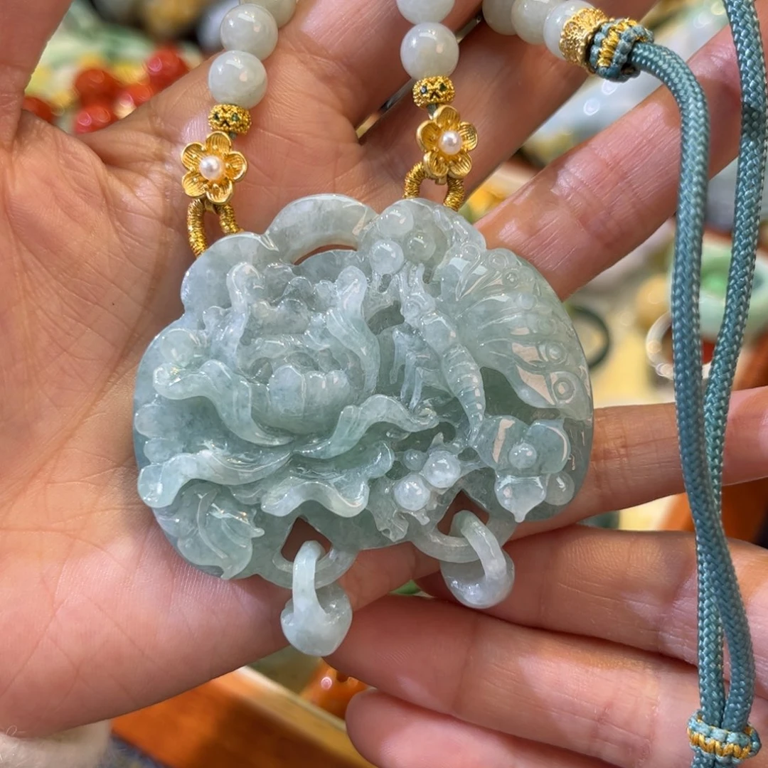 翡翠颈饰未镶嵌待编款