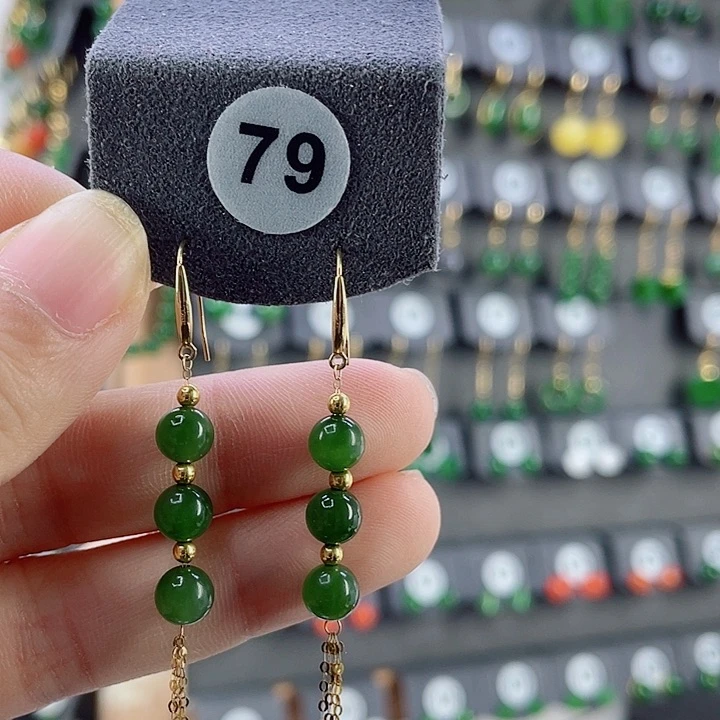 18K金镶嵌和田玉耳饰