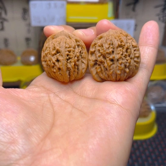 文玩核桃吊坠四座楼