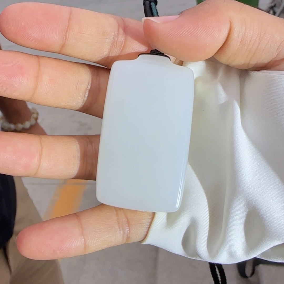 和田玉未镶嵌颈饰42