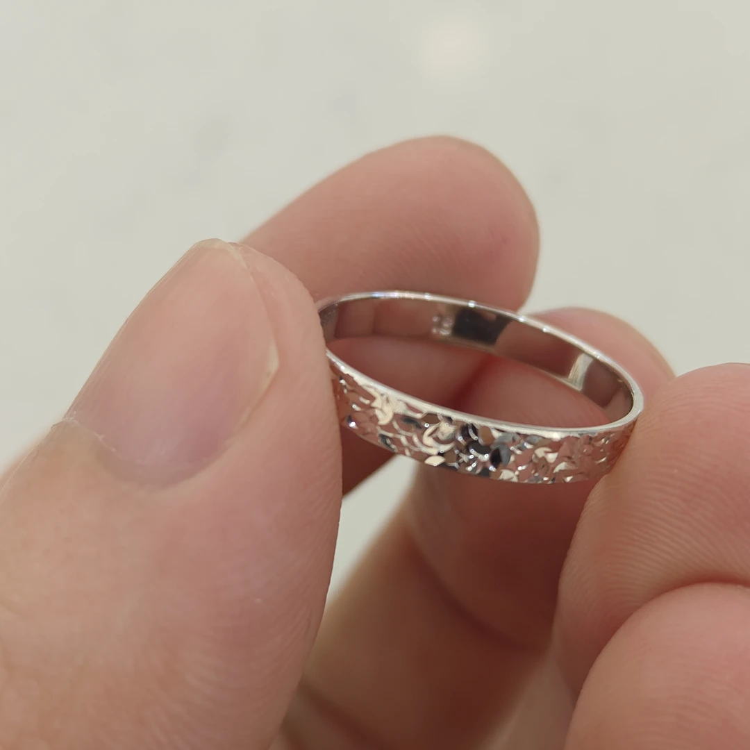 不退不换 铂金PT 950戒指  2.76克圈14