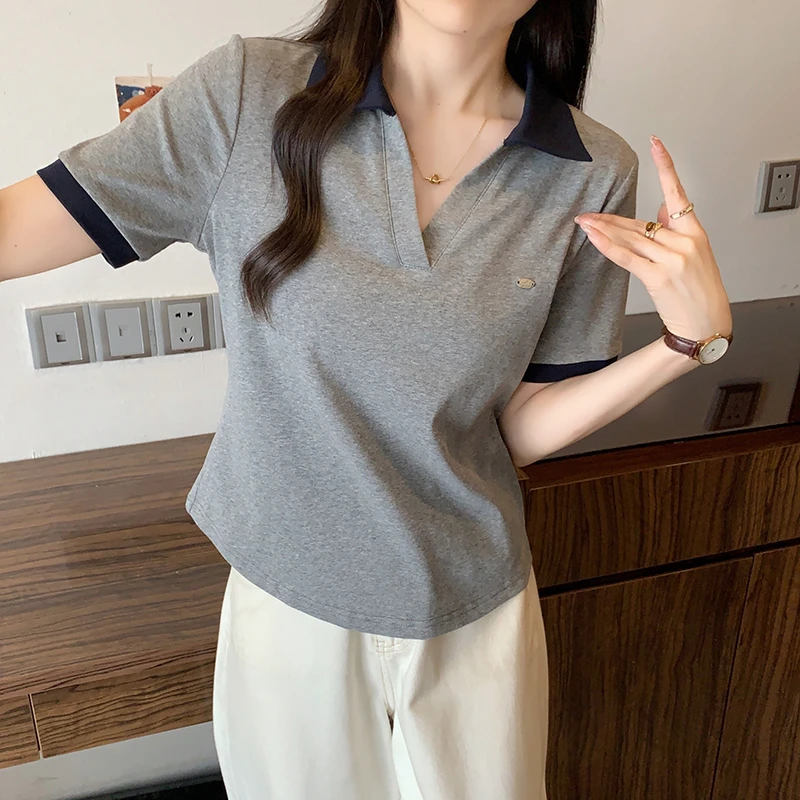 夏季新款胖mm大码时尚设计感小众宽松遮肚上衣女装撞色v领短袖T恤