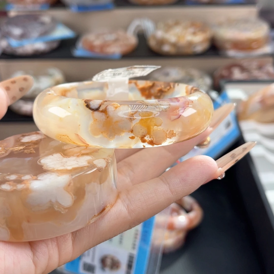 石英质玉未镶嵌手镯59