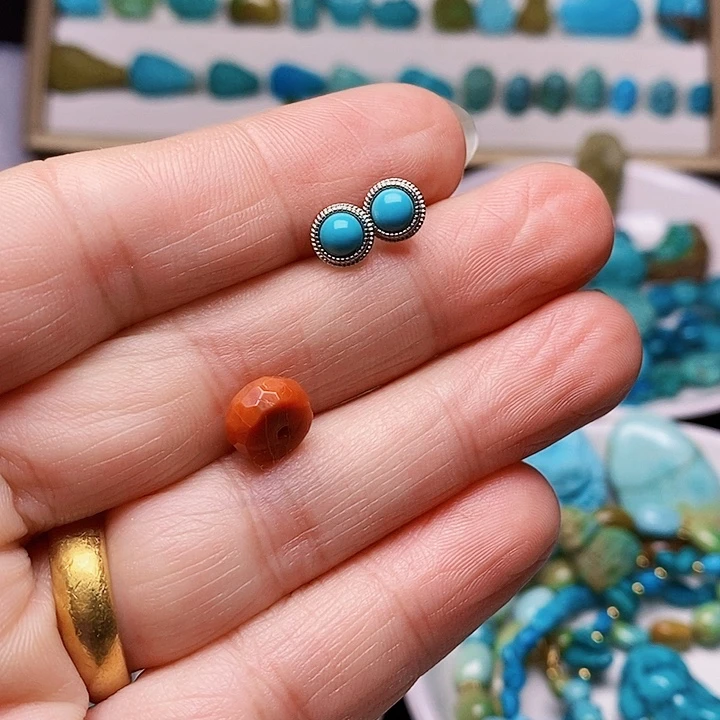 火***叶南红玛瑙未镶嵌颈饰