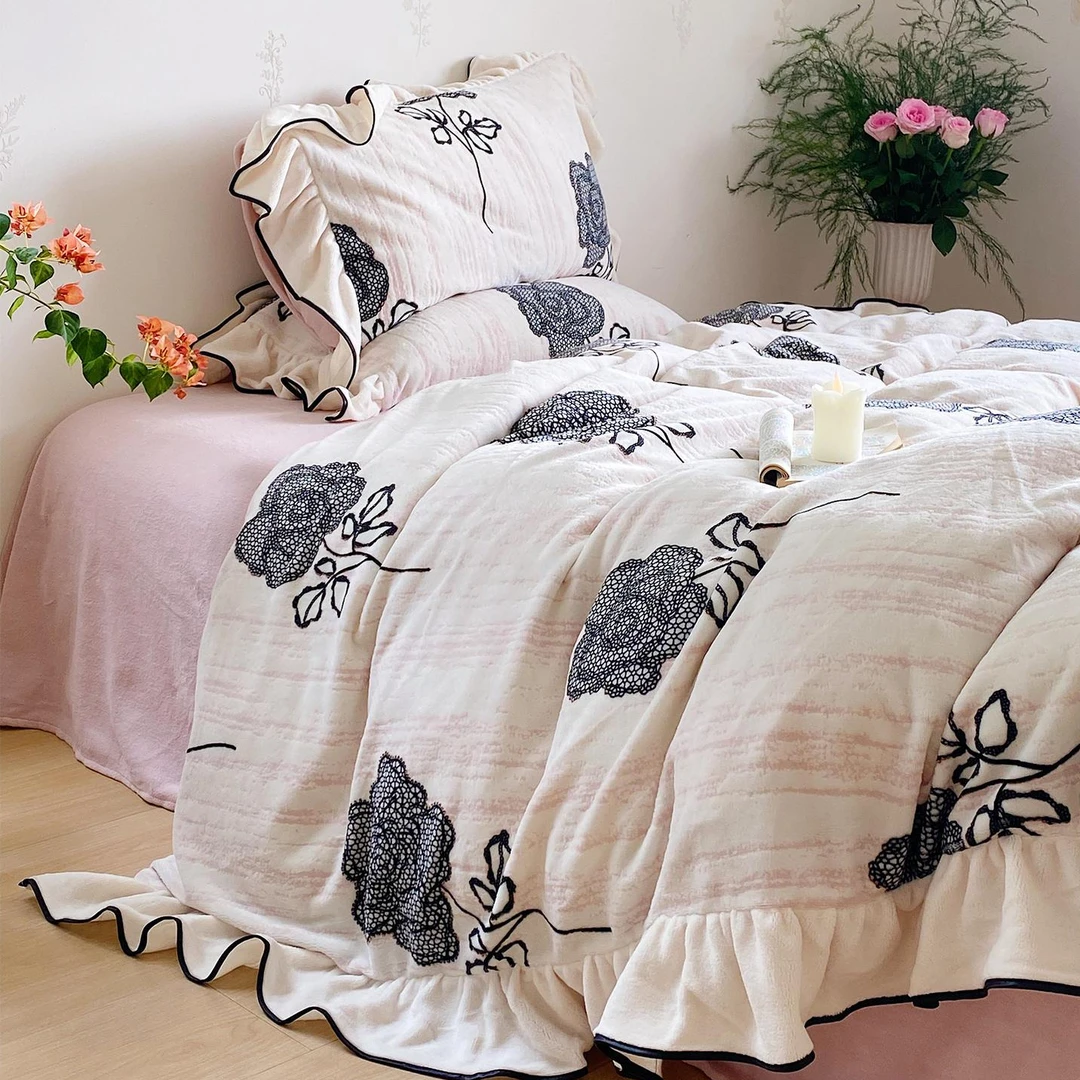 法式赫本风加厚牛奶绒四件套冬季双面绒珊瑚绒被套宿舍床单三件套