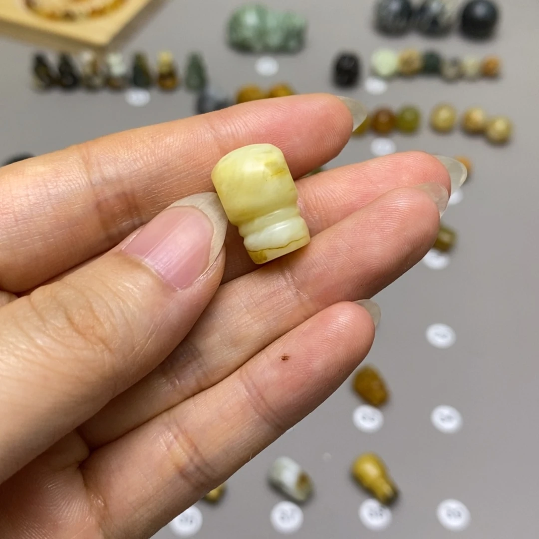 蛇纹石玉未镶嵌配饰大*倍