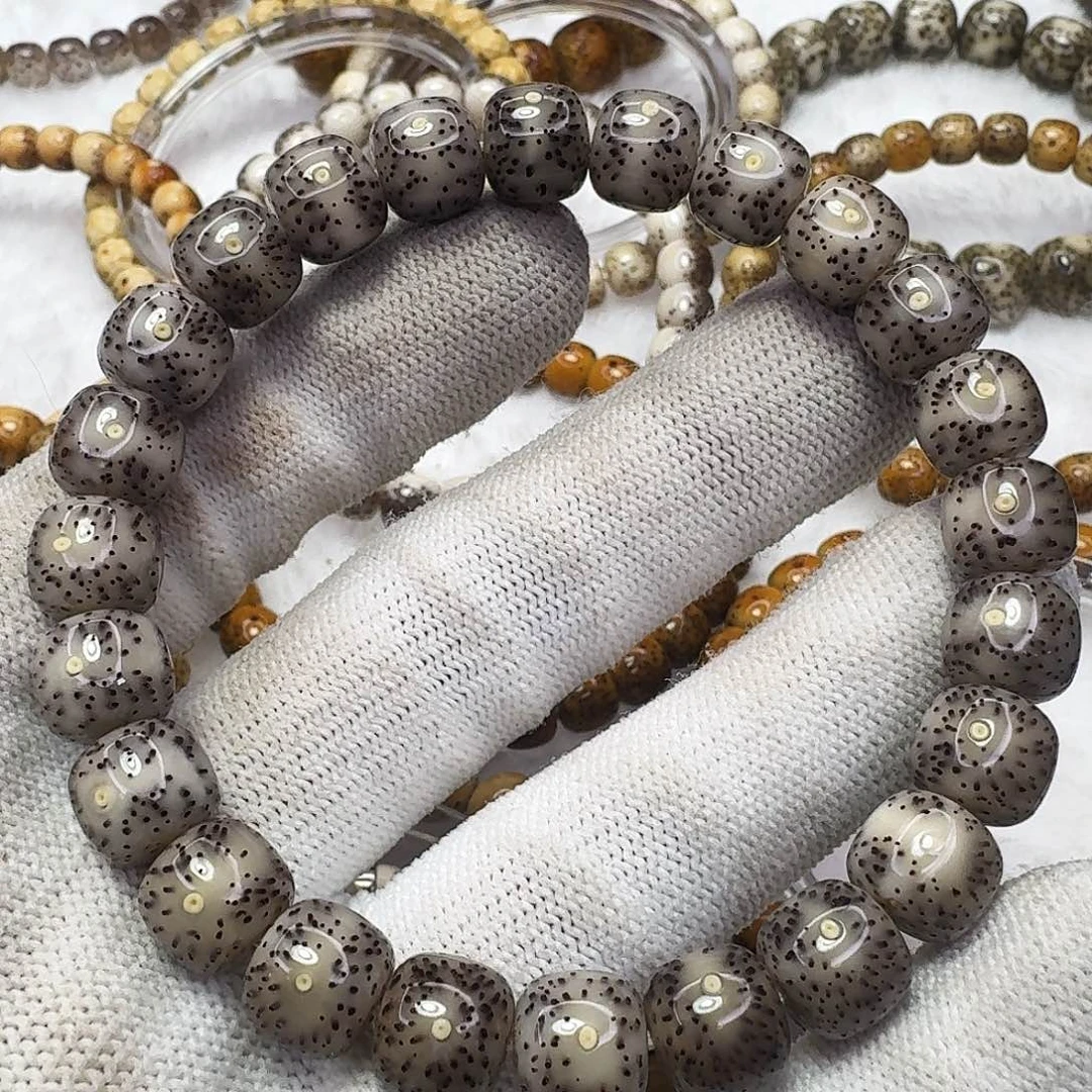 吊坠星月菩提9.5冰灰渣星