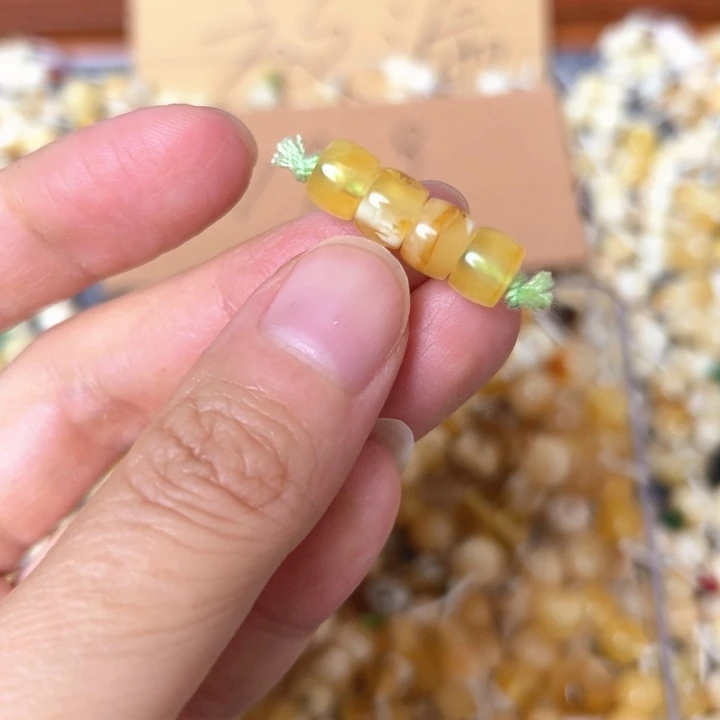 蜜蜡未镶嵌裸石7mm一组