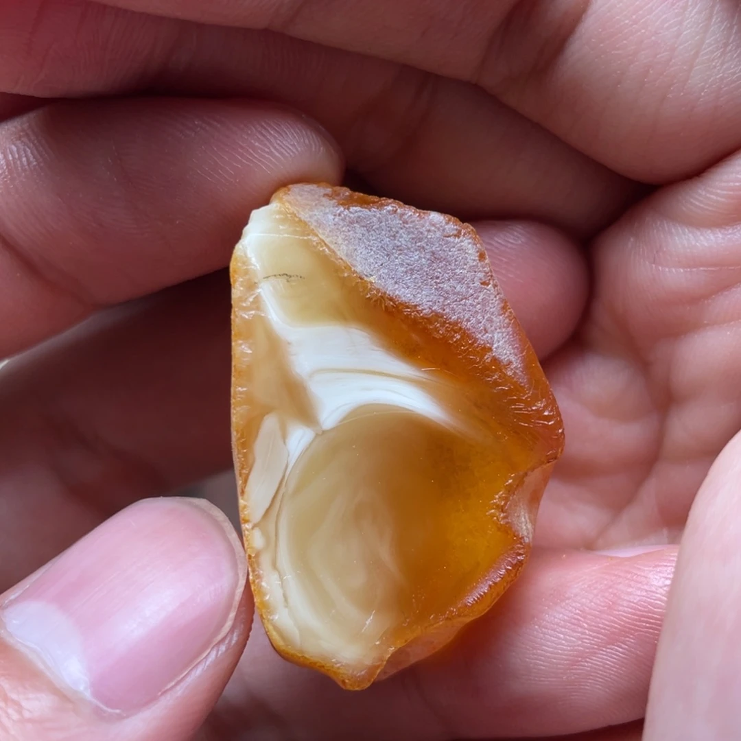 定制琥珀未镶嵌天然蜜蜡