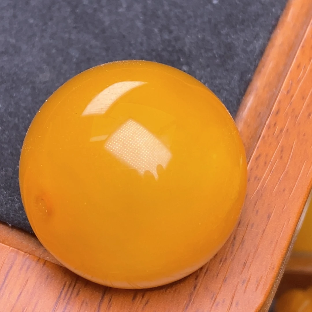 蜜蜡珠宝奇石未镶嵌