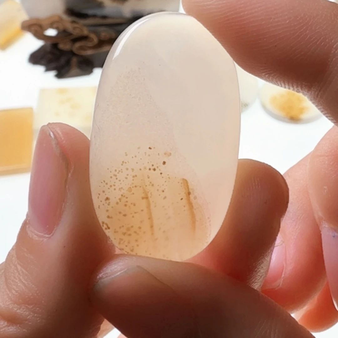玛瑙/玉髓未镶嵌珠宝半成品