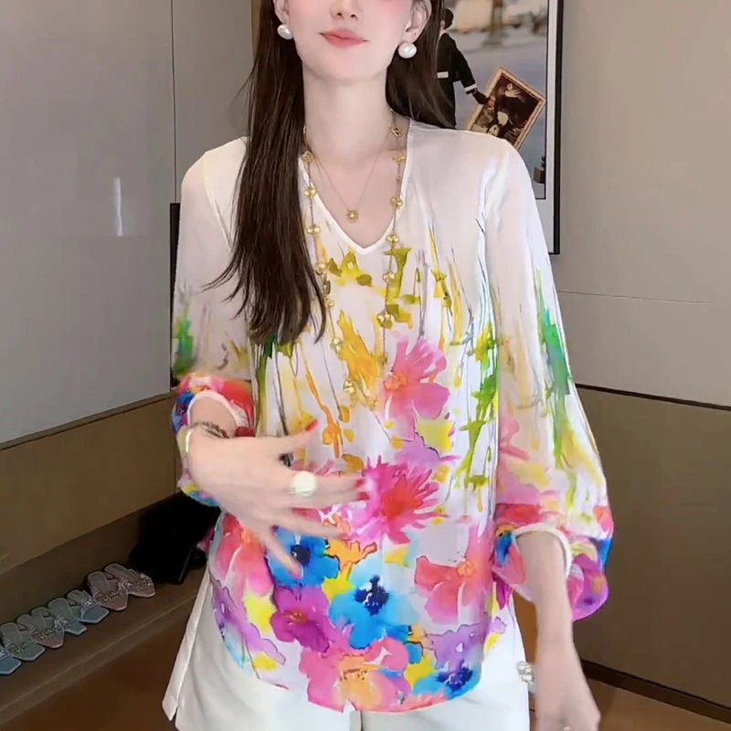 女士碎花t恤秋季2025新款洋气减龄设计感独特超好看小衫印花上衣