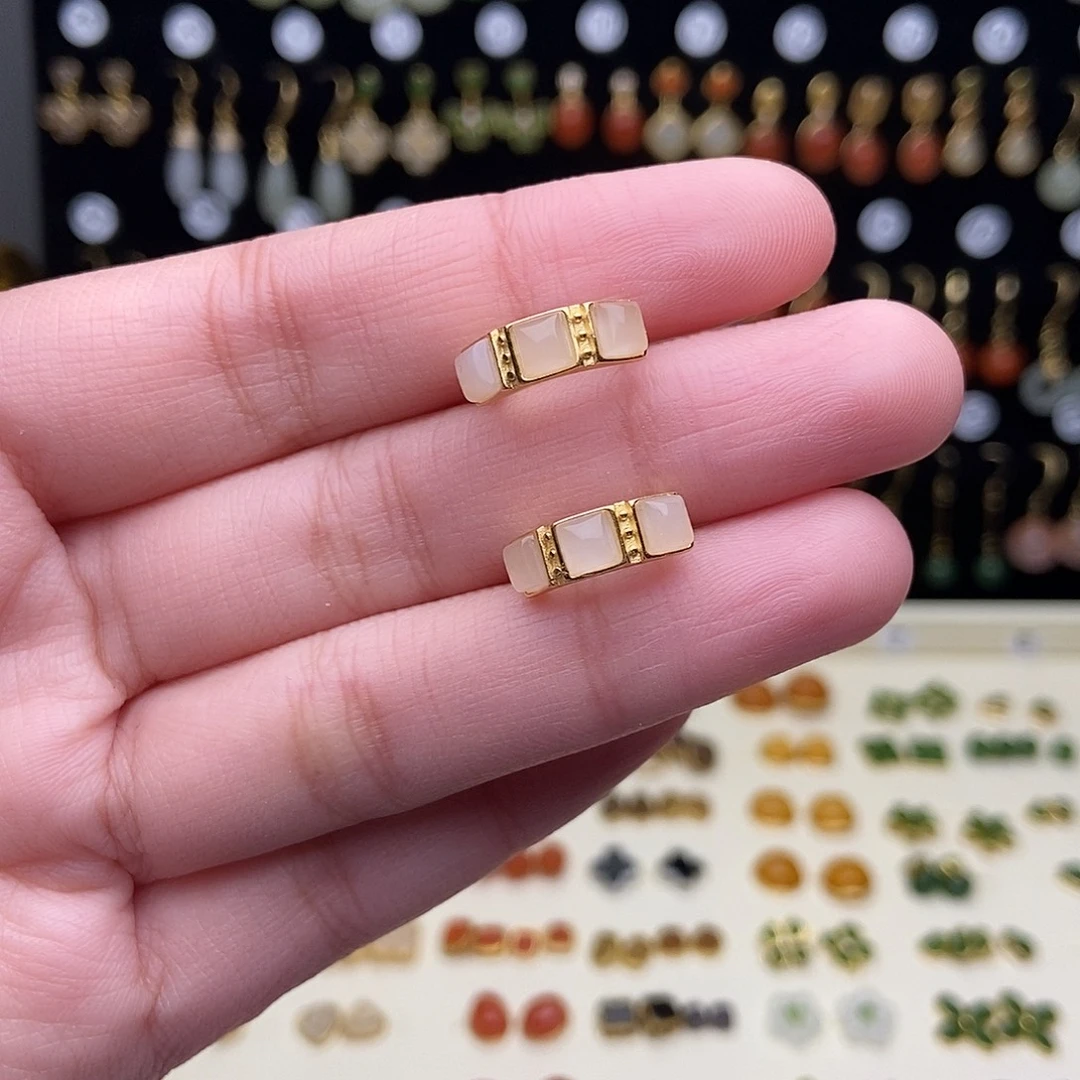 和田玉银S925镶嵌耳饰