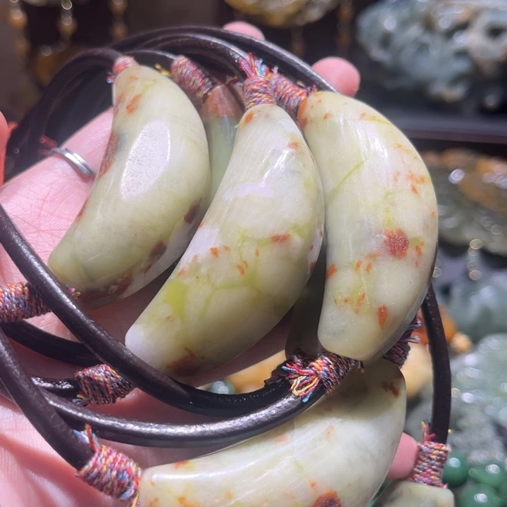 岫玉未镶嵌毛衣链