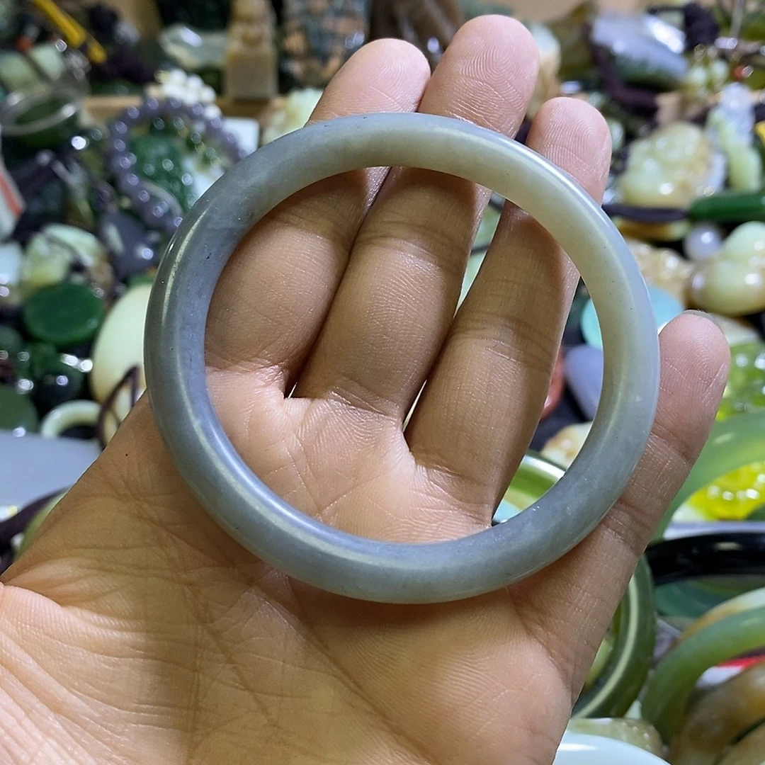 未镶嵌岫玉手镯55口径