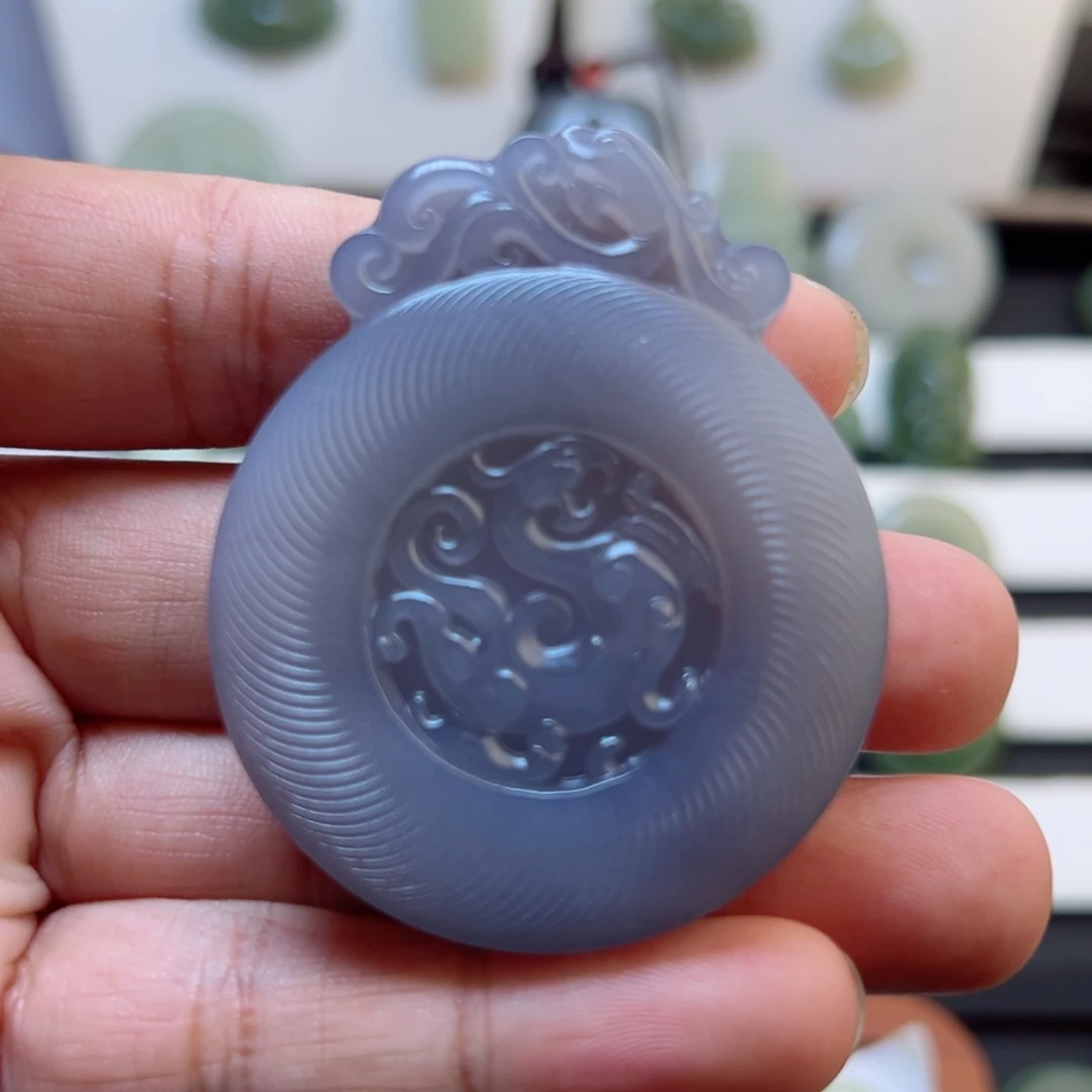 吊坠(赠链)未镶嵌和田玉666