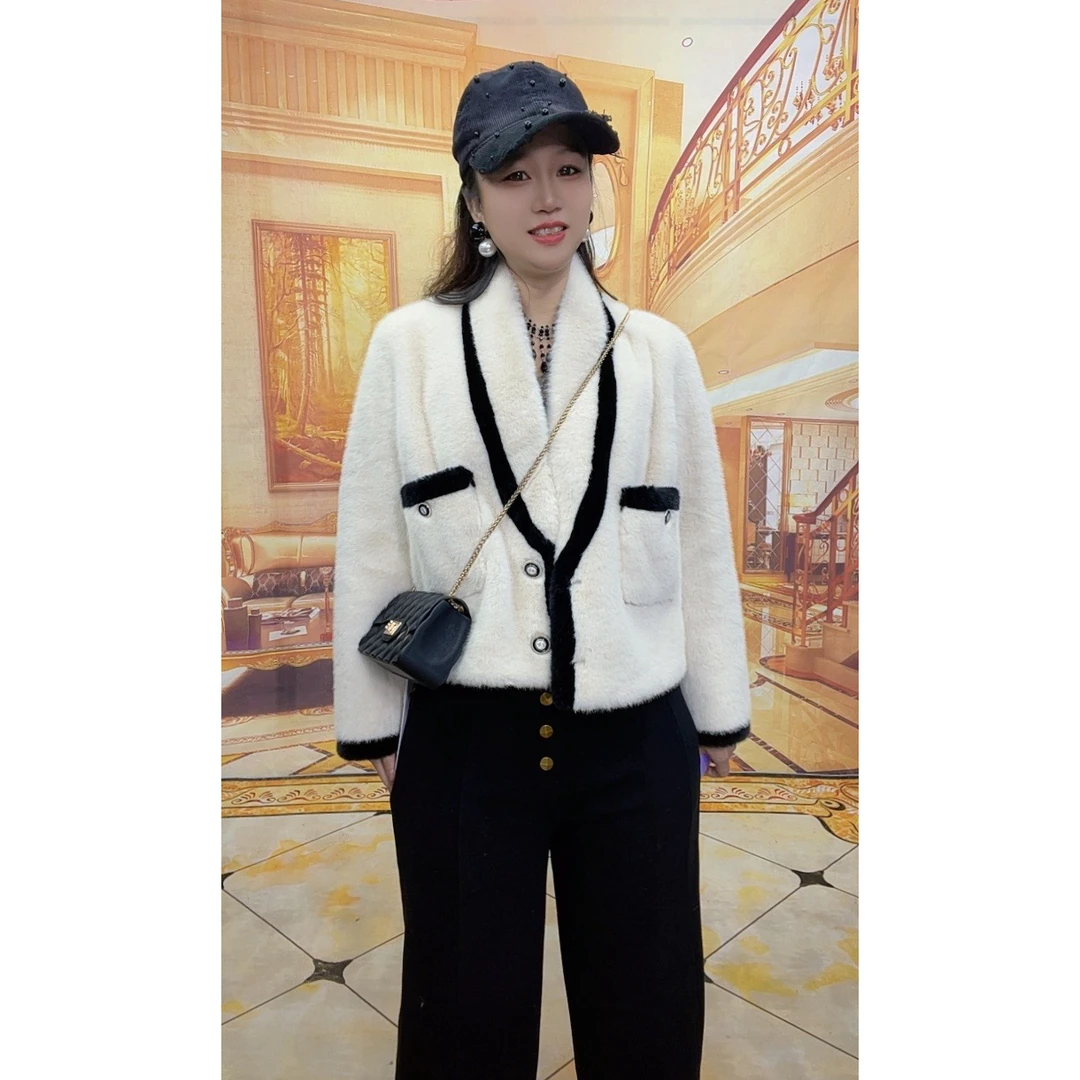 88868时尚小香风轻奢撞色柔软保暖年轻环保外套上衣