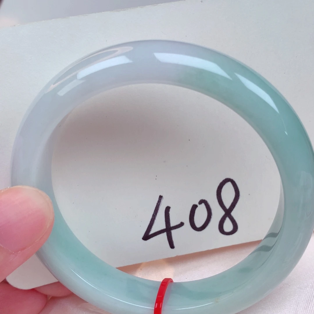 翡翠手镯未镶嵌翡翠