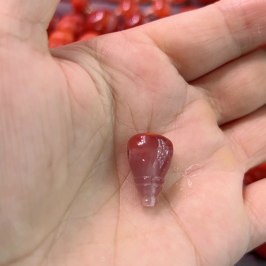 南红玛瑙三通未镶嵌蓝***泪