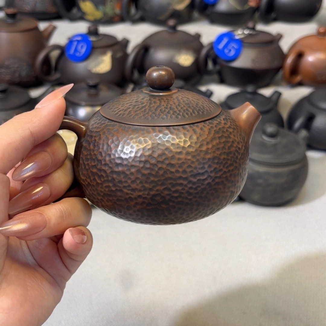 【闪购商品】红泥 锤纹壶 容量 170c c
