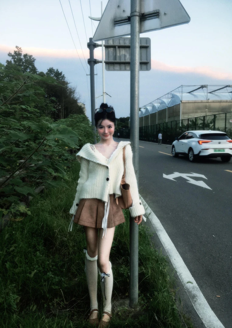 韩系高级感海军领短款外套女秋冬宽松软糯针织开衫毛衣a字短裙子