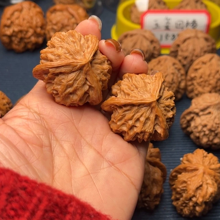 二***绿吊坠文玩核桃40盘山3️⃣