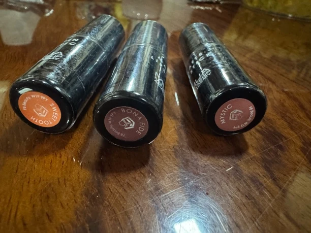 英国口红多色不选