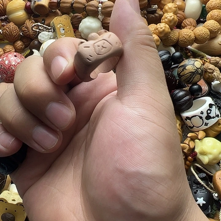 木质非金属血柏卡皮巴拉跑环