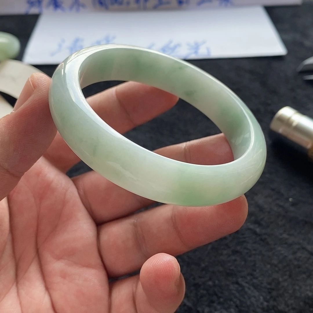 未镶嵌手镯翡翠翡翠手镯