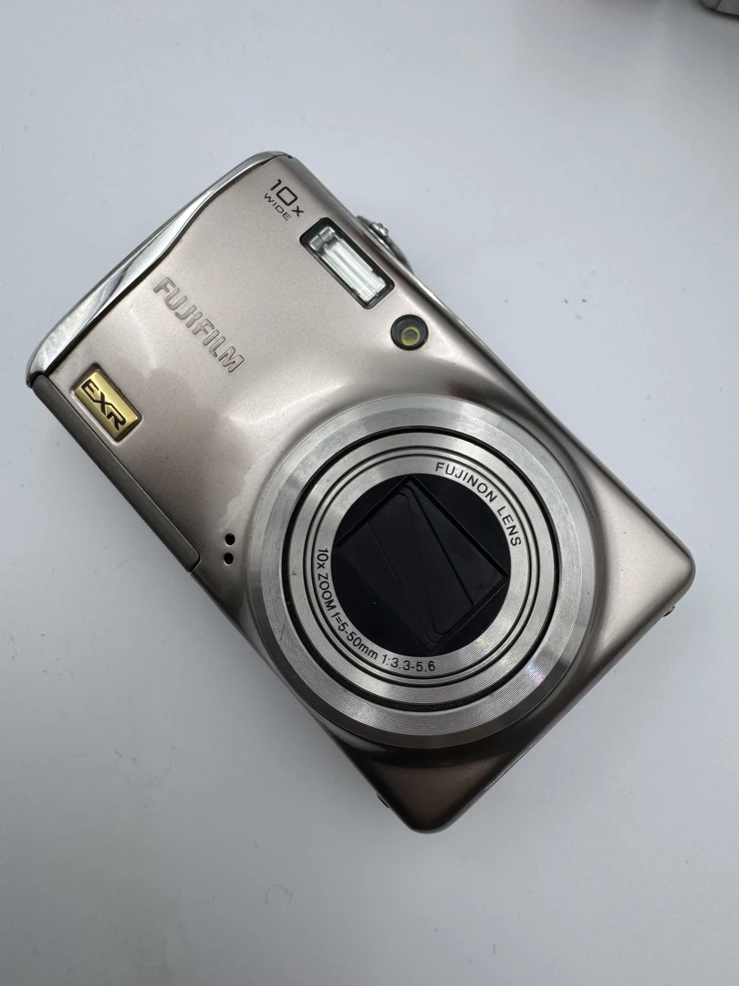 95新 Fujifilm/富士 F85exr 小长焦复古氛围感出片1200w像素摄影