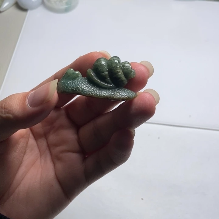 翡翠未镶嵌颈饰蜗牛5
