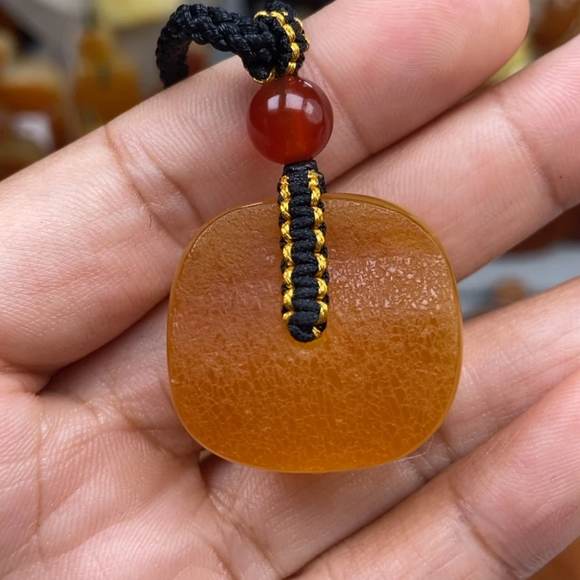 【闪购商品】琥珀颈饰未镶嵌