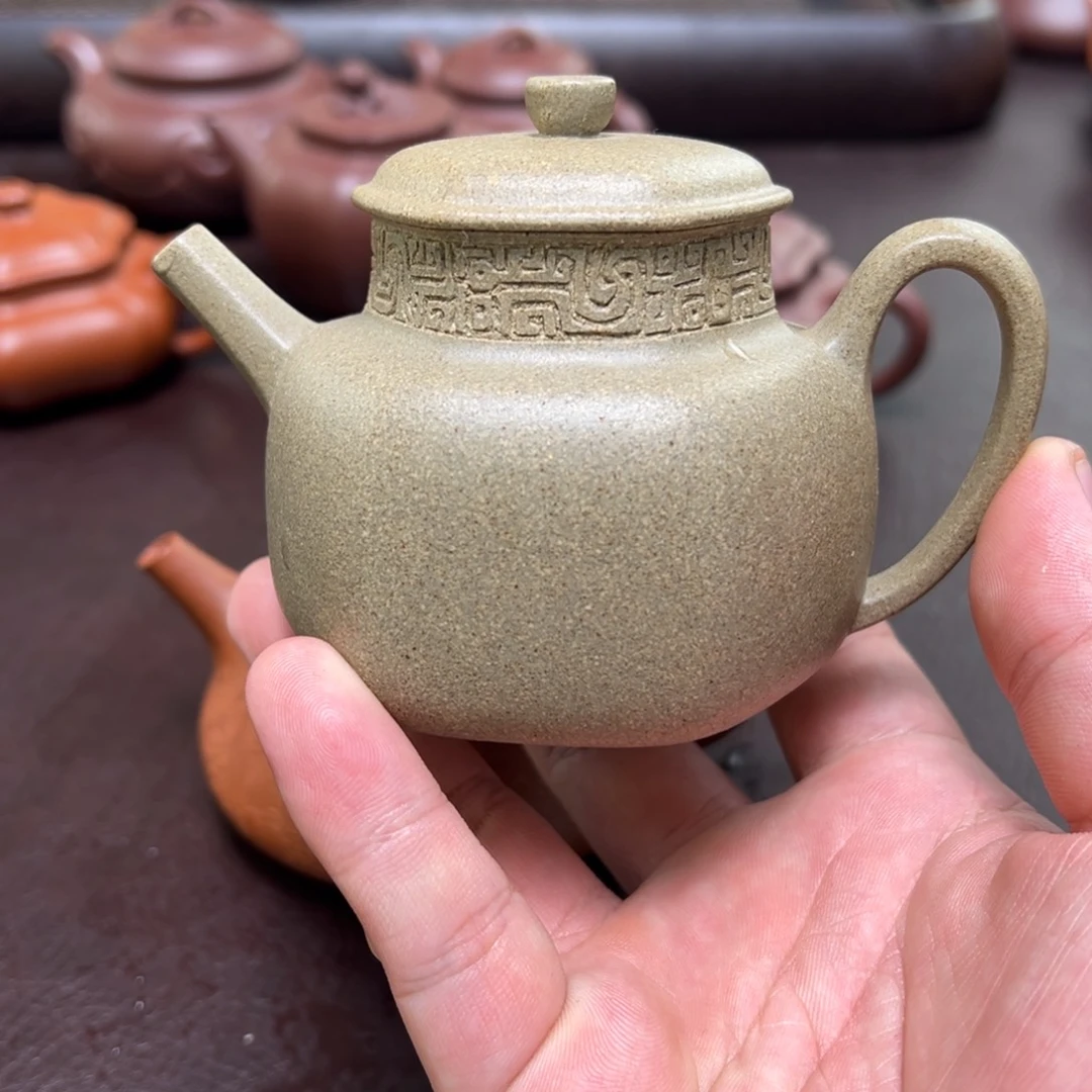 轻***刻紫砂茶壶汽修厂和机械设备