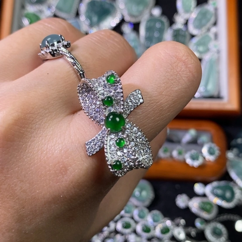 【闪购商品】翡翠颈饰未镶嵌天然