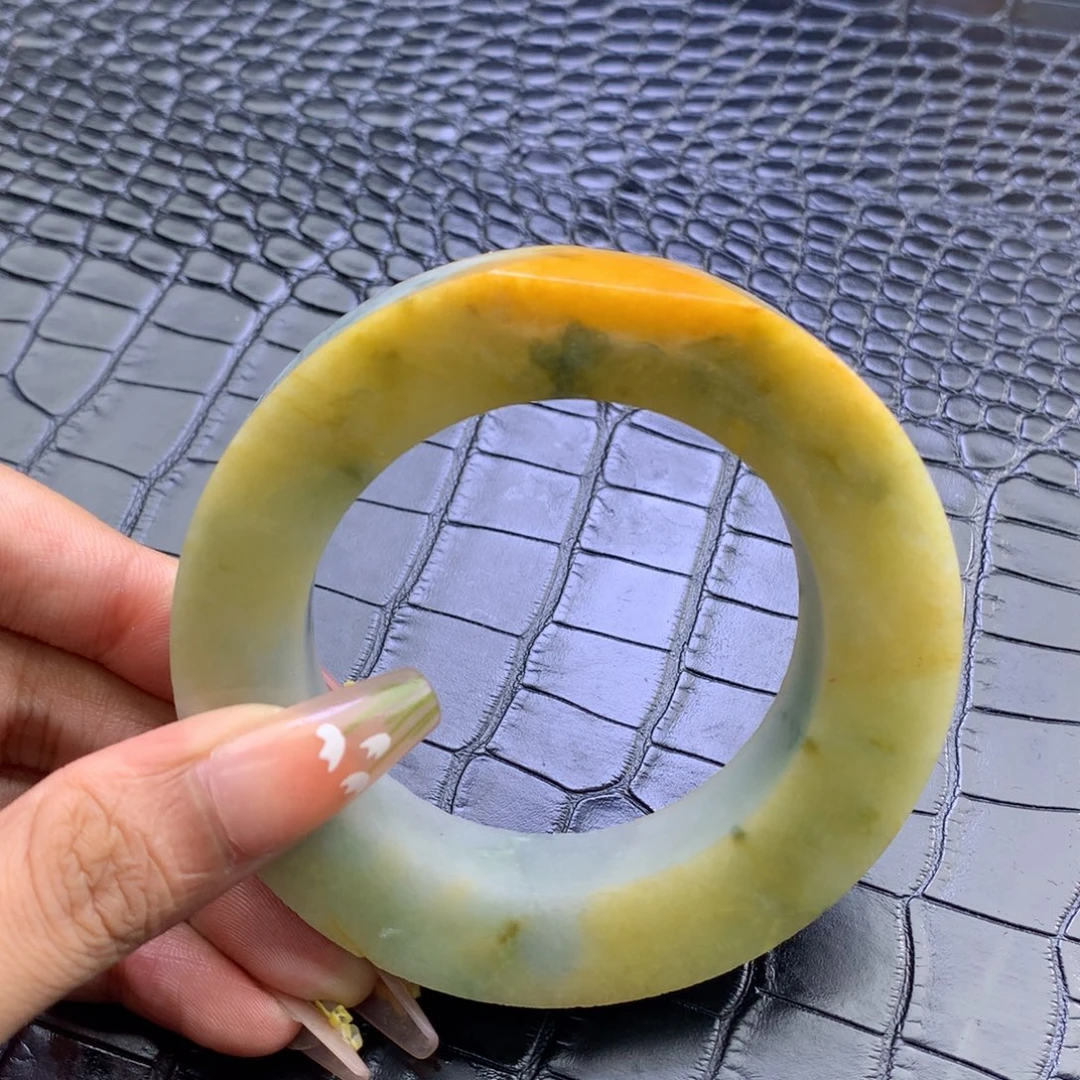 未镶嵌翡翠手镯定制翡翠