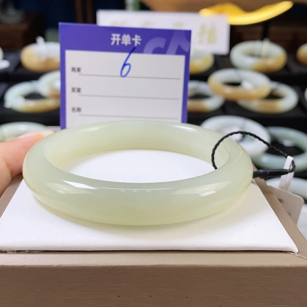 未镶嵌手镯和田玉愛*艺