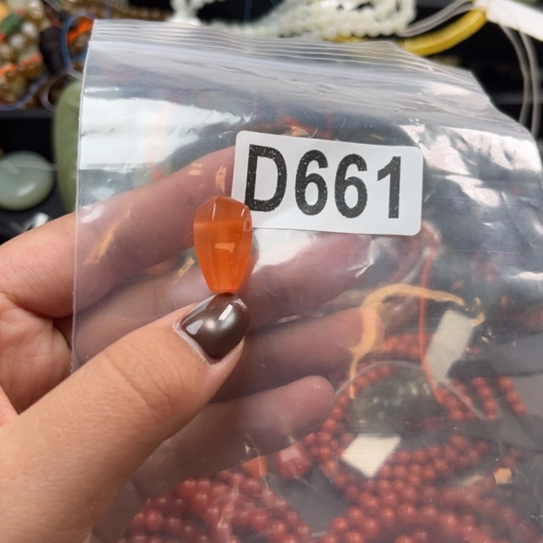 南红玛瑙未镶嵌珠宝奇石