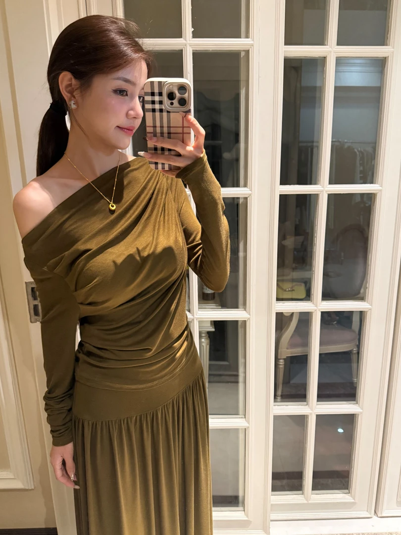 莱赛尔天丝 设计感褶皱长袖T恤套装女轻熟小众氛围感两件套 3903