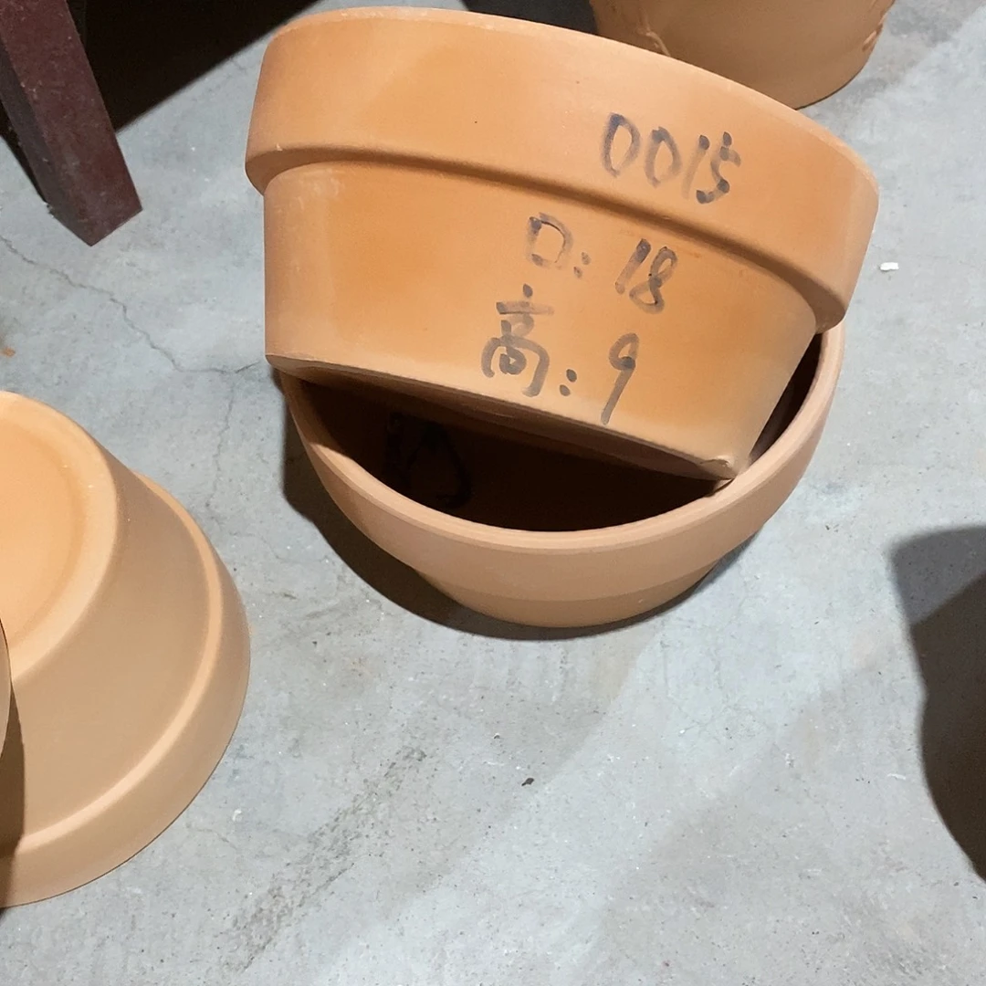 瑕疵红陶18×9-2